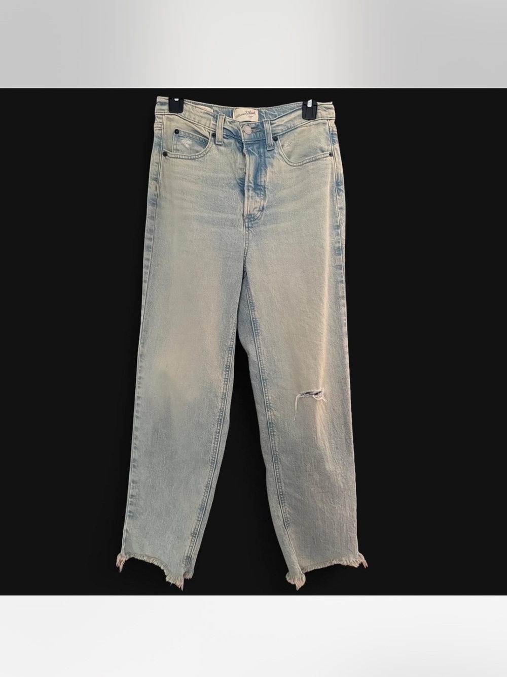 Universal Thread Size 4 Straight Leg Jeans - NWT